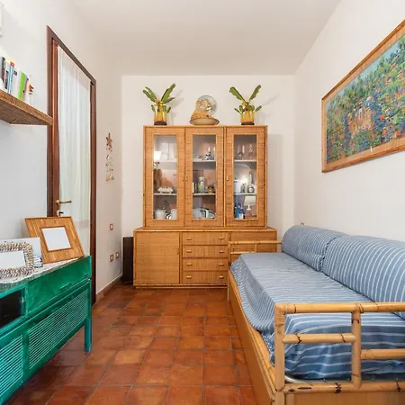 2000 Holiday home *
